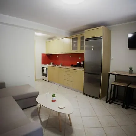 קוניטסה Mountain Harmony Home מראה חיצוני תמונה