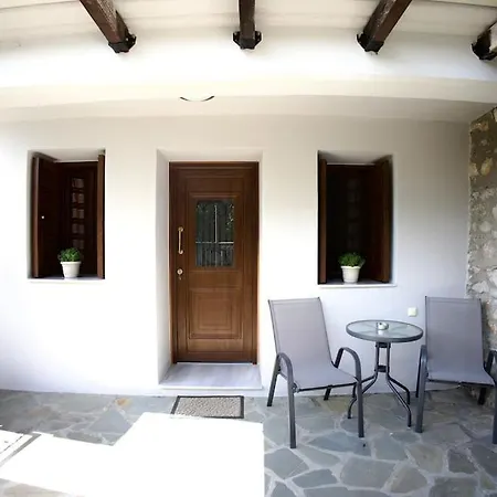קוניטסה Mountain Harmony Home מראה חיצוני תמונה